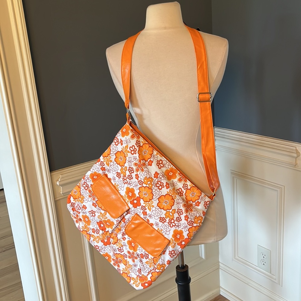SASHA Handbags NY Large Tote Shoulder Overnight Orange White Floral Purse Womens